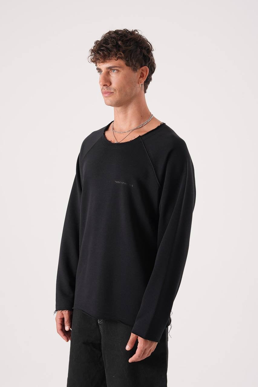 Men’s Minimal Raw Hem Long Sleeve Tee