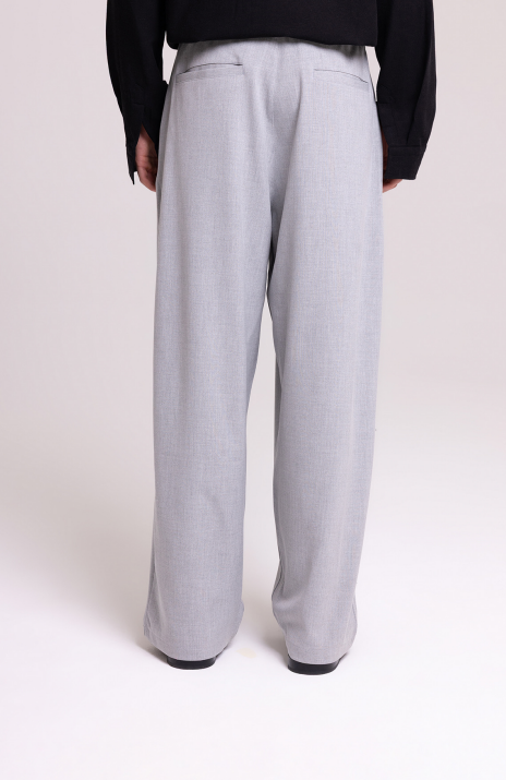 Men’s Light Grey Pleated Relaxed Fit Trousers