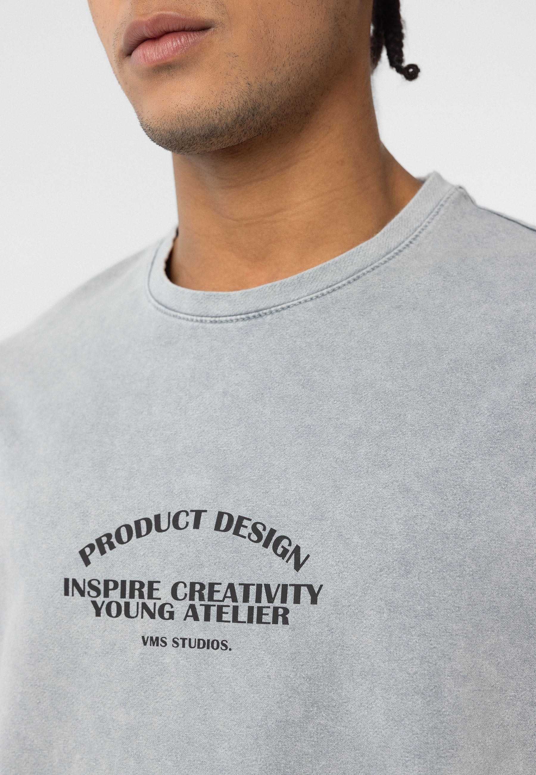 Soft Grey Oversized T-shirts – Casual Edge with Subtle Tone