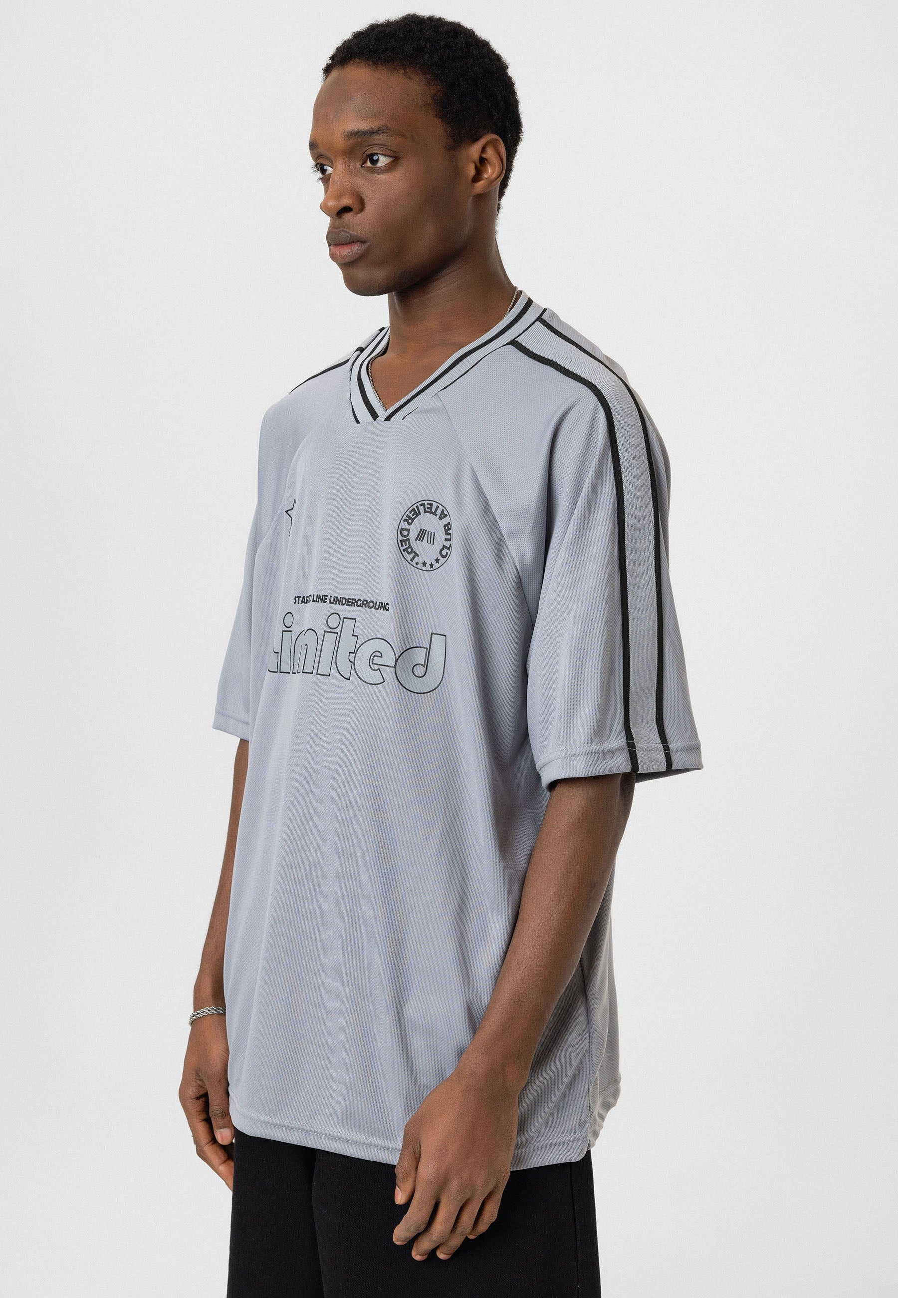 Vintage Grey Oversized Soccer Jersey T-shirts – Retro Pitch Vibes with Urban Ease