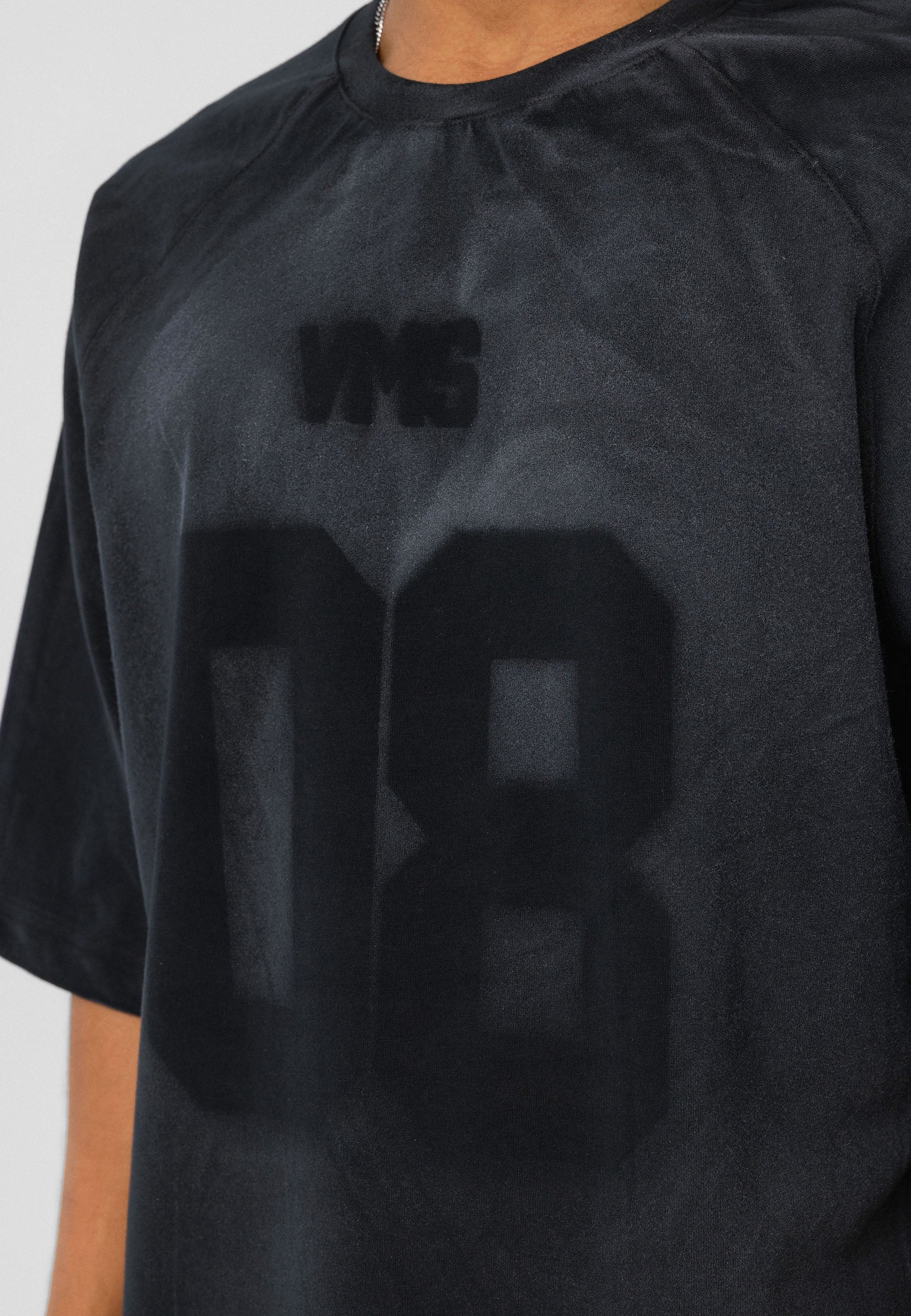 Washed Black Oversized T-shirts– Street-Ready Edge with Subtle Wear Texture