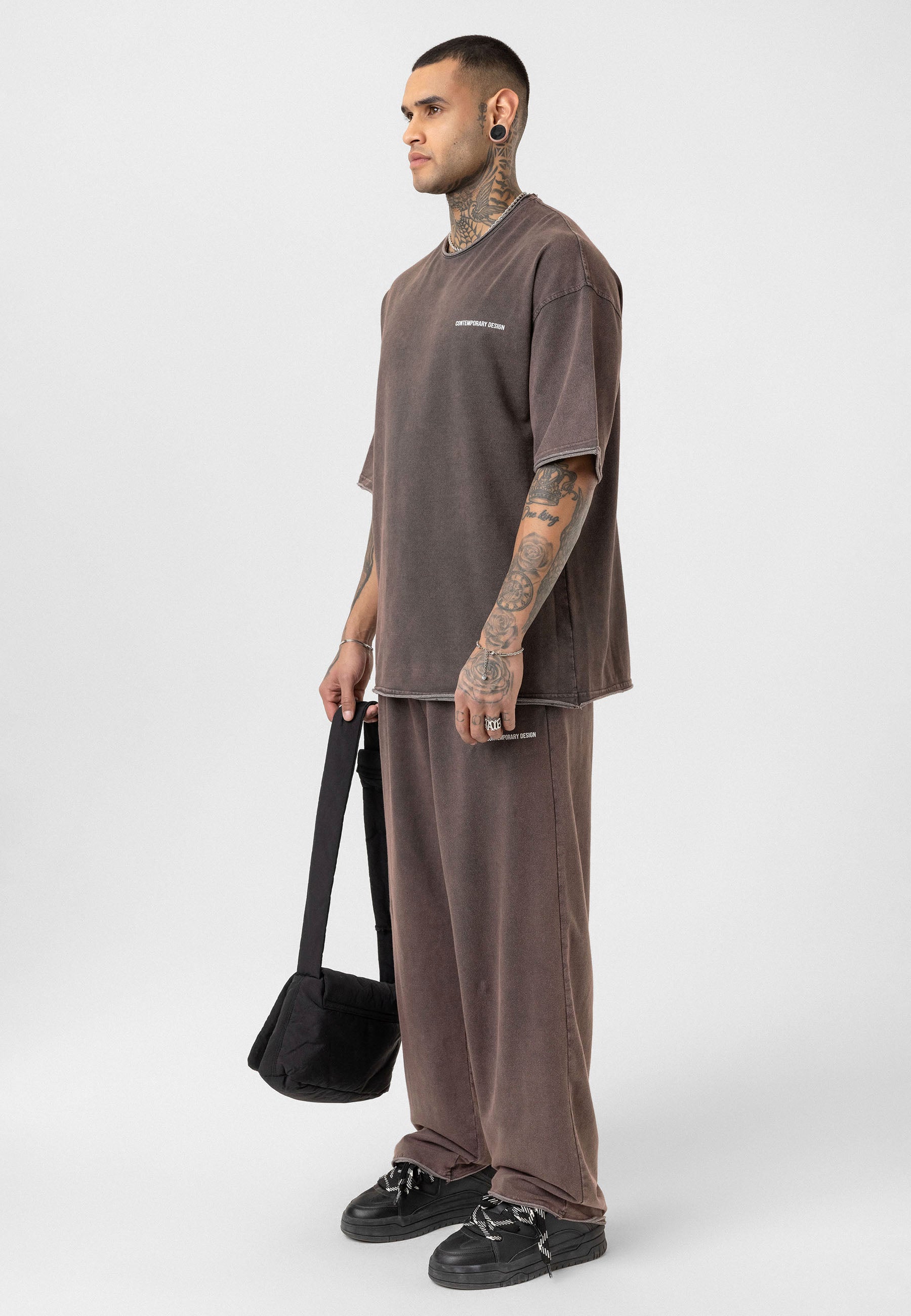 Relaxed Fit Track Pants – Washed Vintage Texture & Everyday Comfort