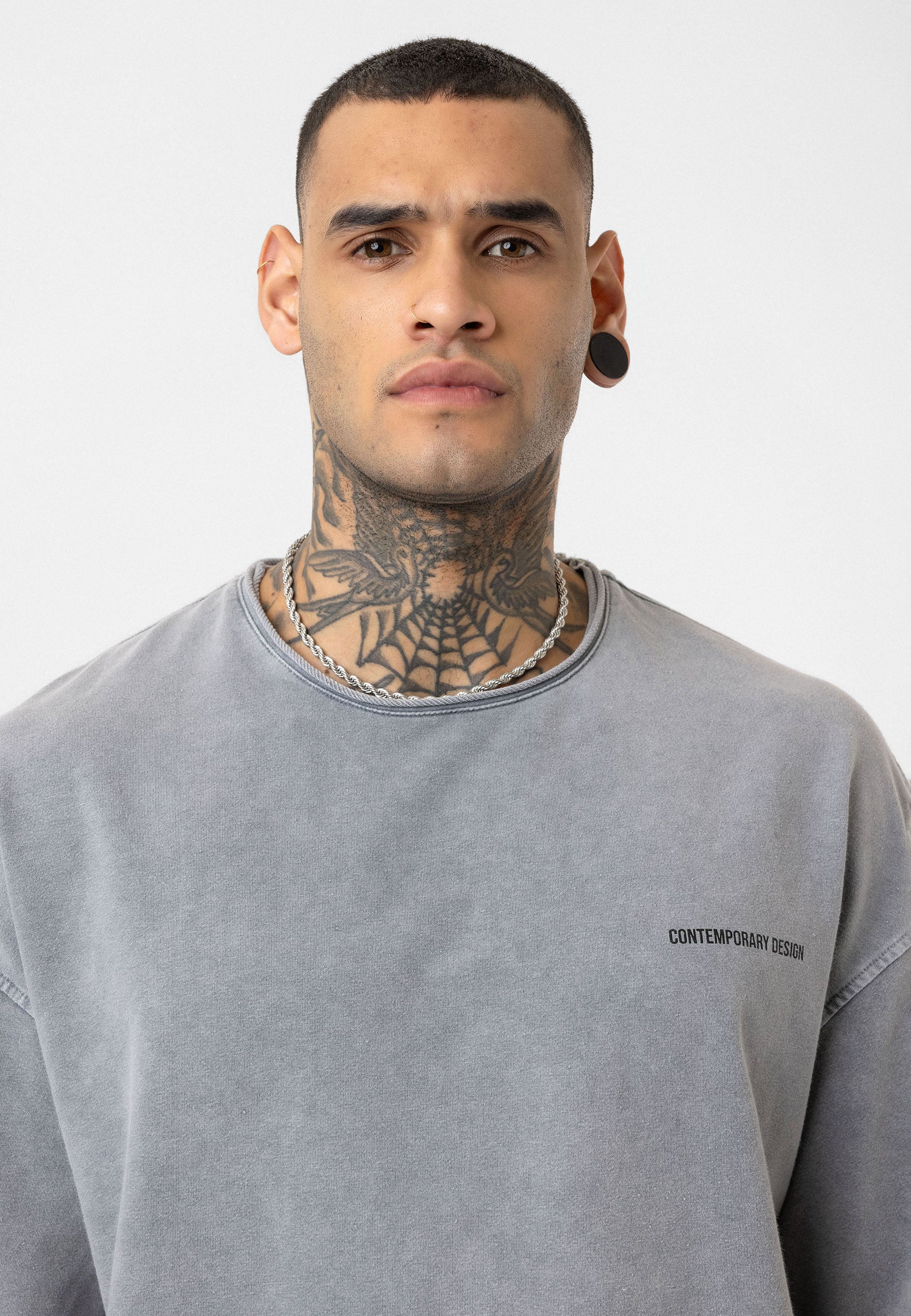 Relaxed Essential Tee – Minimalist Form, Everyday Ease